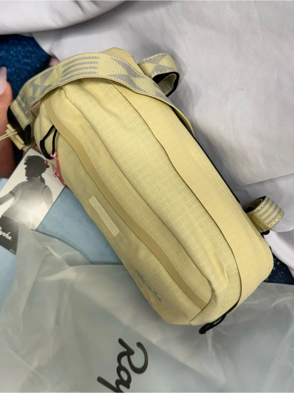 (new+tag) Rapha 2-in-1 bike bar bag / shoulder sling pack light yellow men/women
